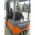 Empilhador TOYOTA